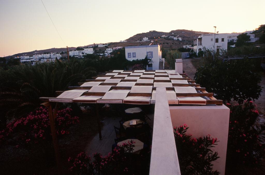 Agnadi Syros Beachfront Studios & Rooms Μέγας Γιαλός-Νίτες Εξωτερικό φωτογραφία