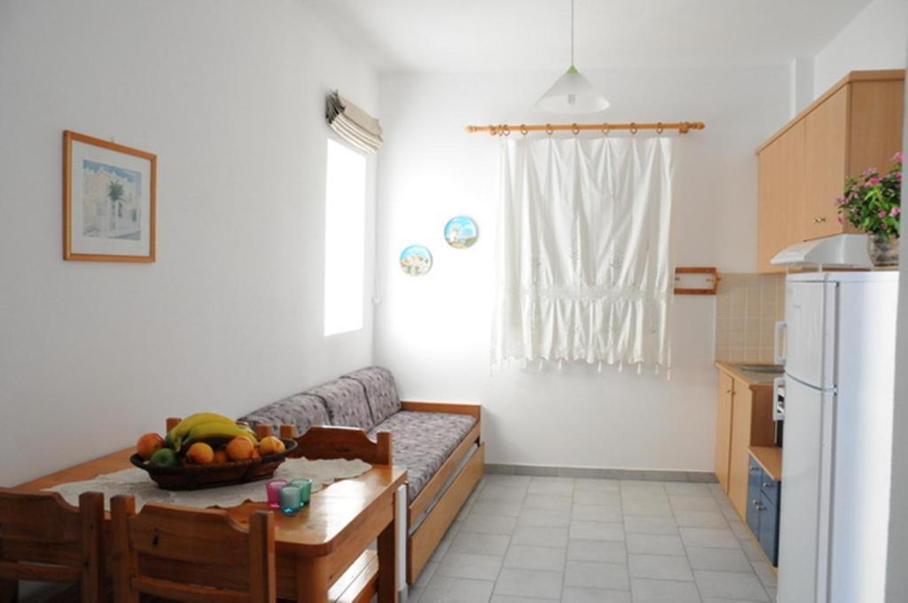 Agnadi Syros Beachfront Studios & Rooms Μέγας Γιαλός-Νίτες Δωμάτιο φωτογραφία
